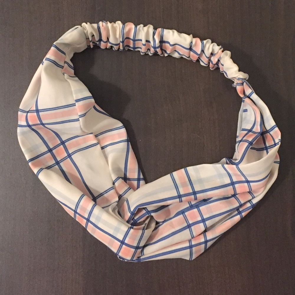 🌟FREE w/Bundle🌟 Plaid Headband NWOT